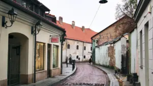 Šeštadienį Lietuvoje daug kur numatomas lietus, 13–17 °C